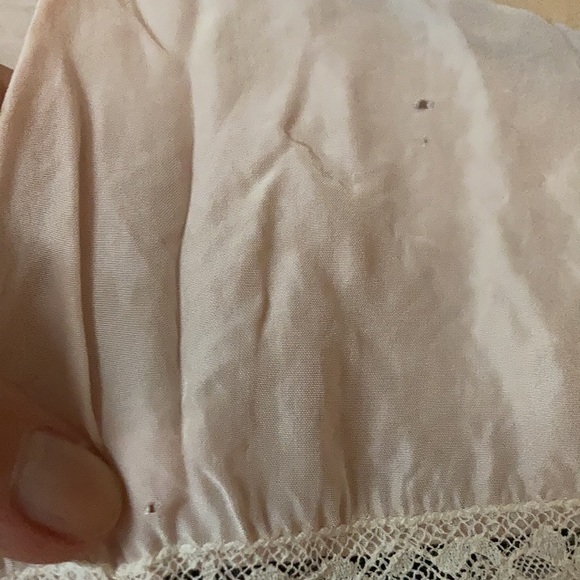 1950’s Silk Bed Jacket - Picture 9 of 12